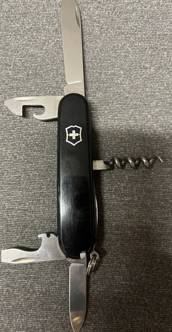 Victorinox Spartan zsebkés fekete markolattal